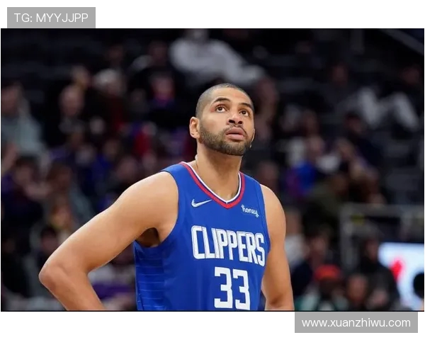 努涅斯在赛场上的崛起与挑战解析：从新星到顶级前锋的成长之路