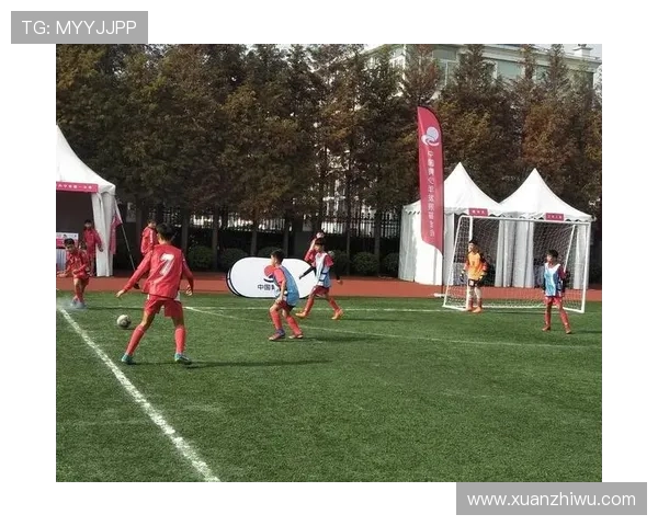 上海足球队默契配合探讨:提升团队协作助力赛场表现 上海足球队默契配合探讨:提升团队协作助力赛场表现